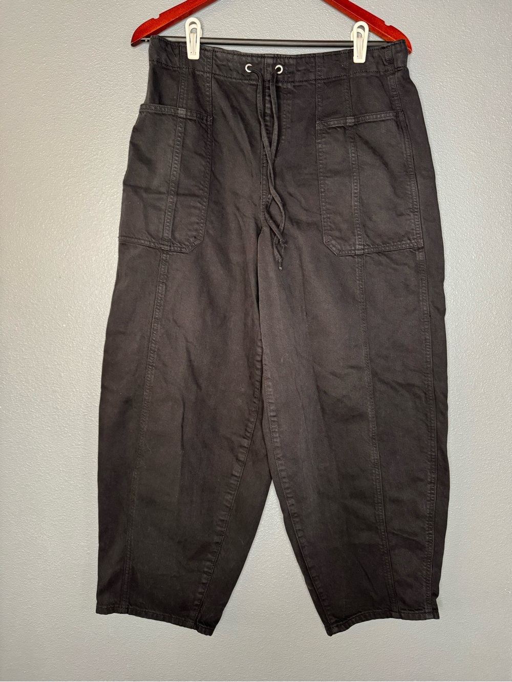 PINK Victoria’s Secret Black Cargo Jogger Barrel Leg Utility Pants Size Large